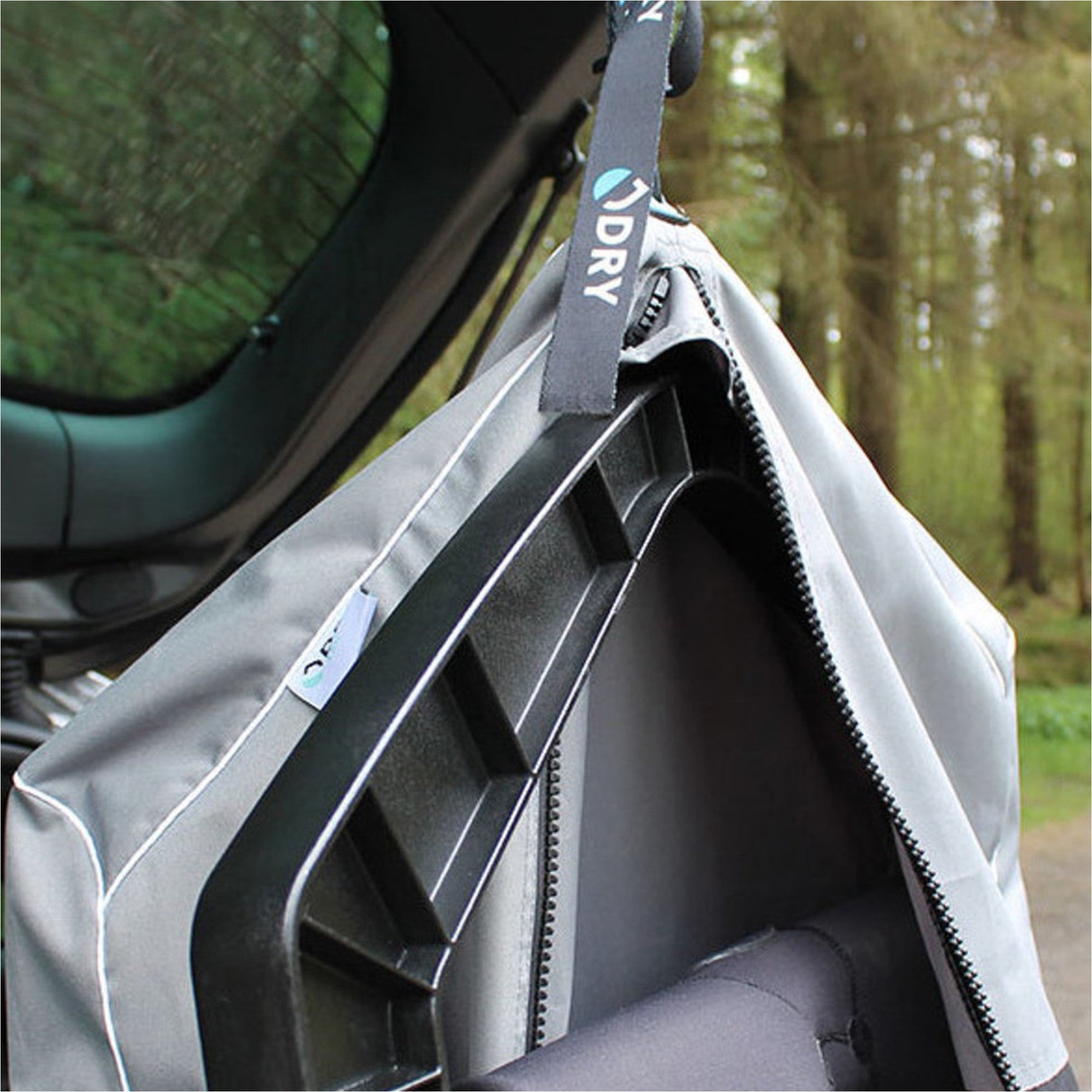 The Dry Bag - Pro Bag & Hanger - Grey