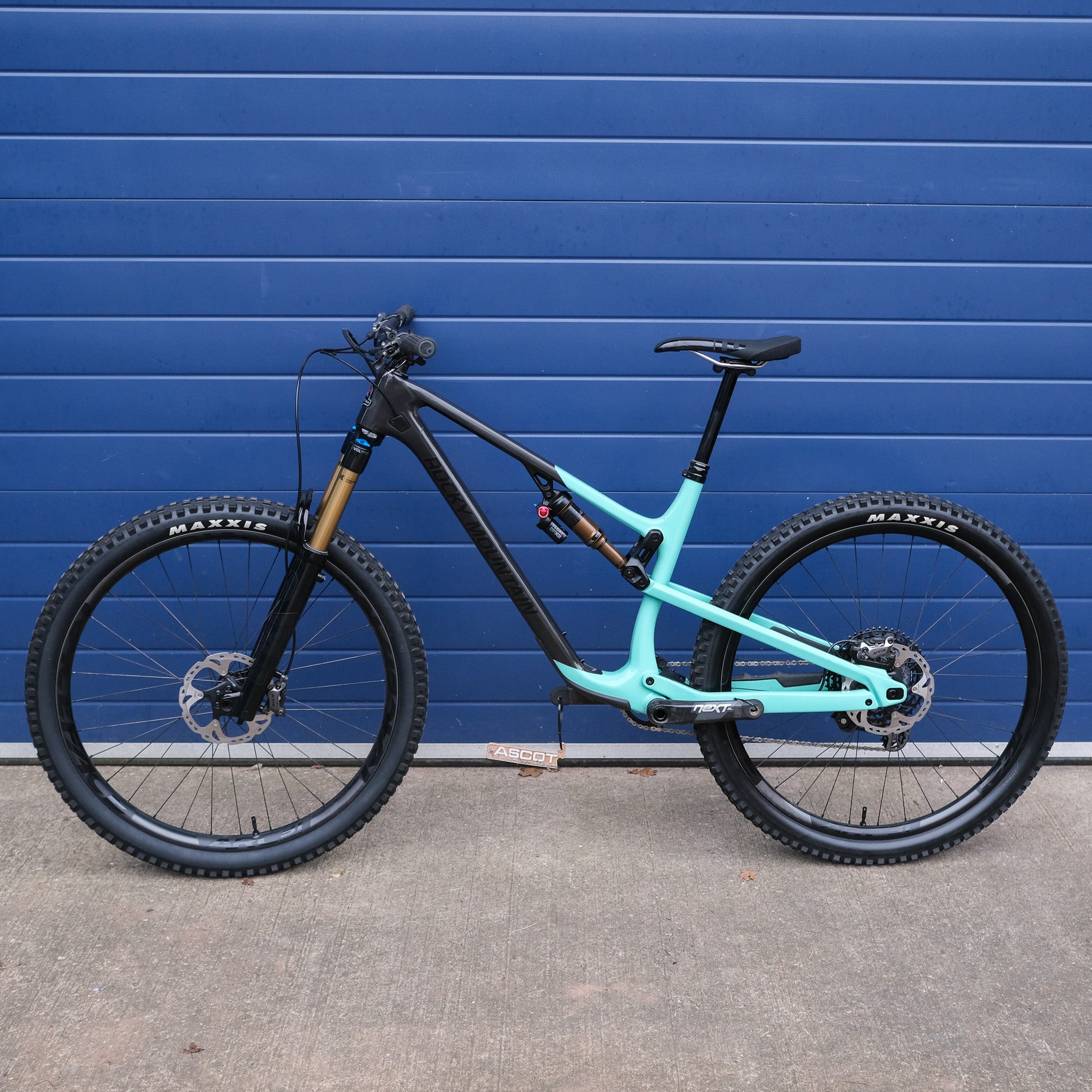 2021 Rocky Mountain Instinct C90 Large (Ex-Staff)