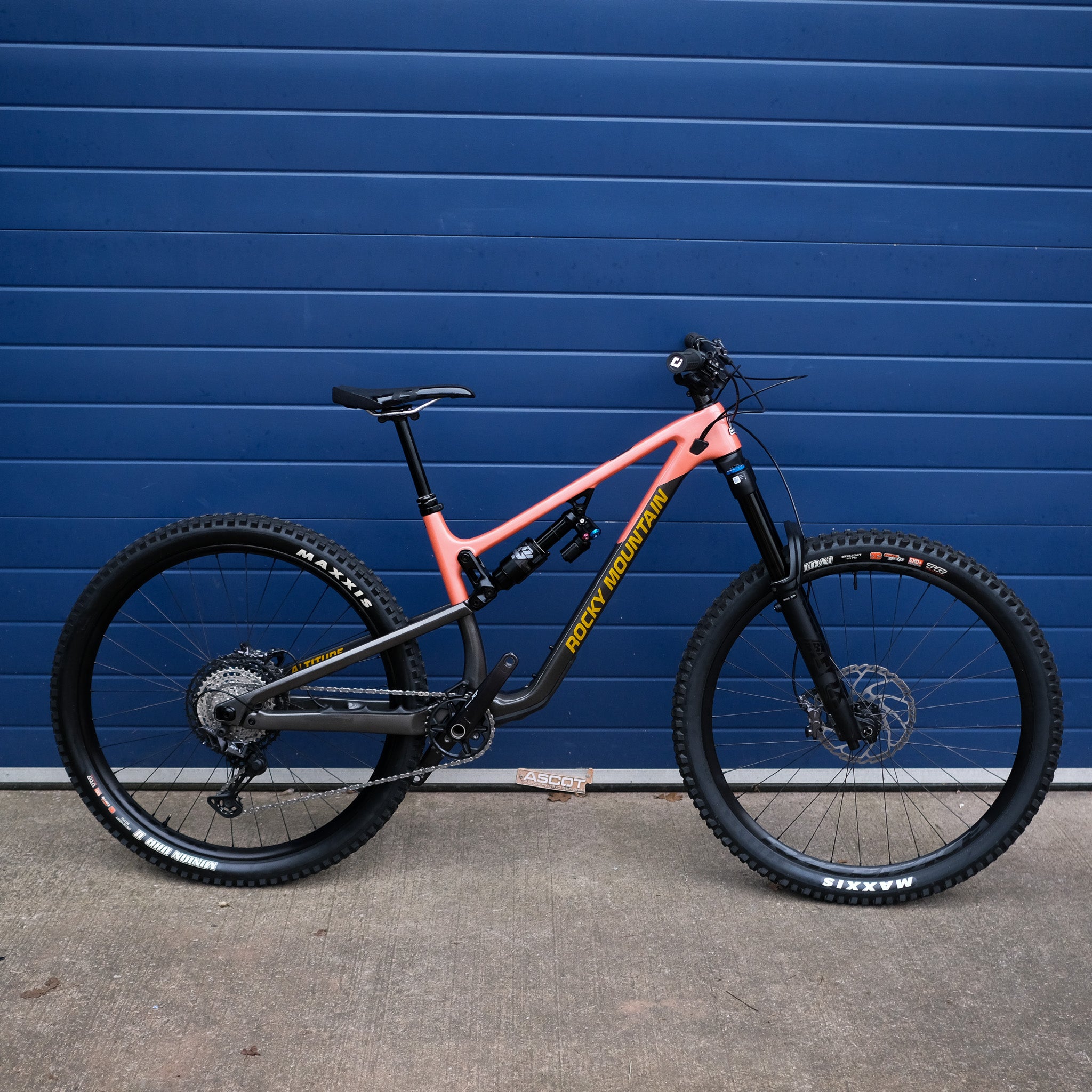 2022 Rocky Mountain Altitude C70 Medium (Ex-Demo)